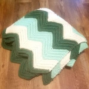 Green Chevron Afghan 68" x 50" Throw Blanket